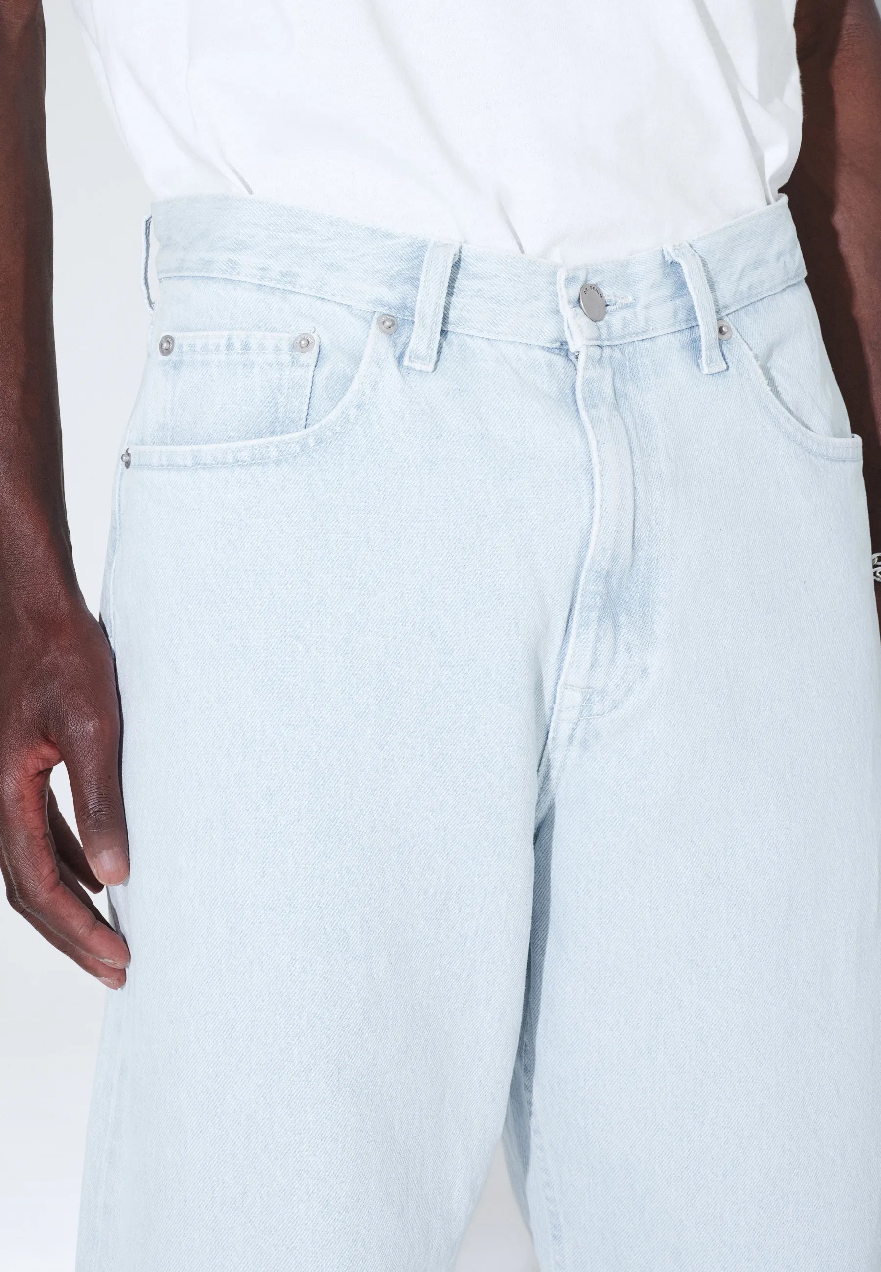 Omar_Stream_Super_Light_00112