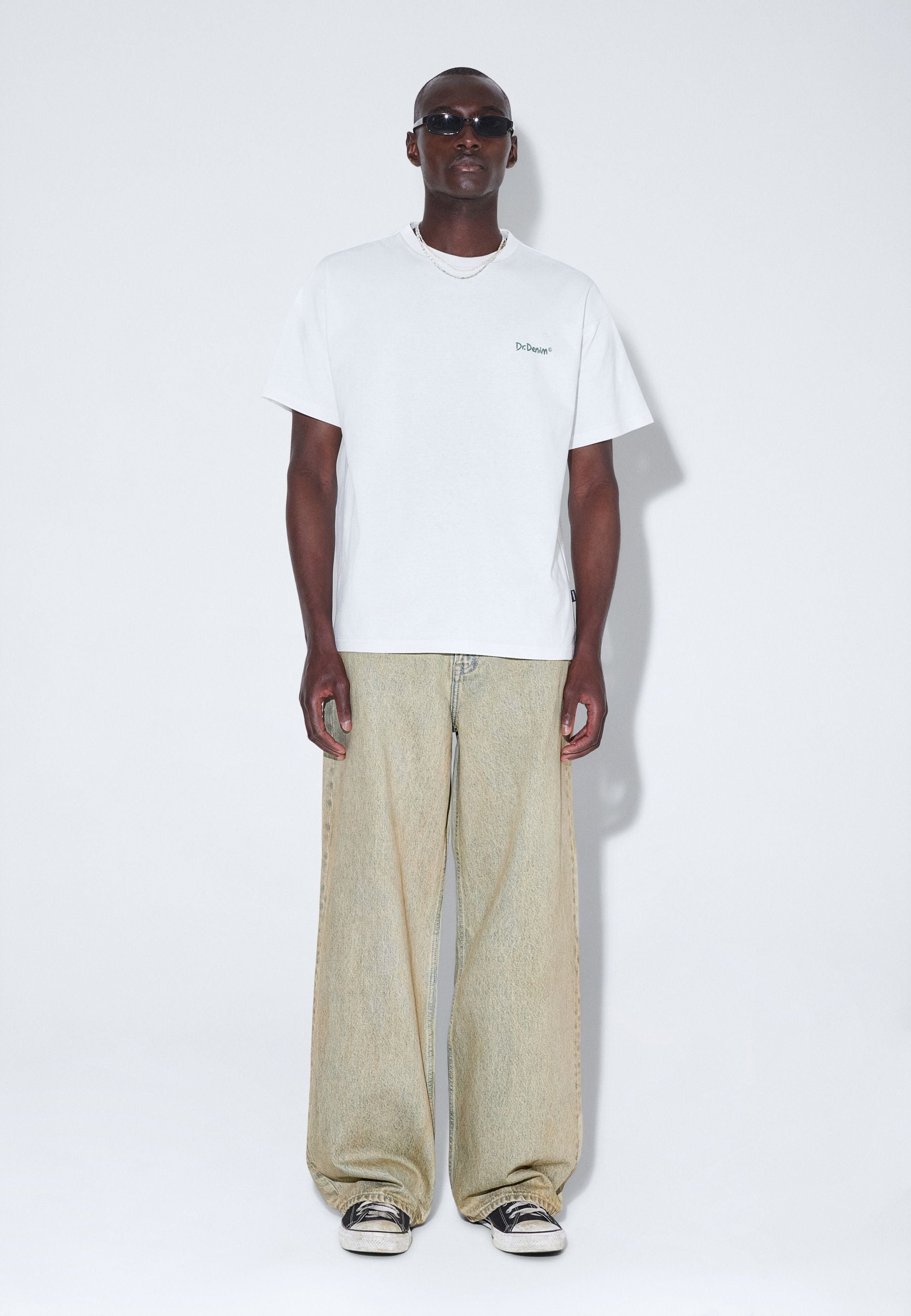Trooper_Tee_Off_White_Flower_00417